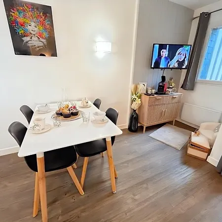 Piscine, Parking Gratuit Et Balcon Vue Sur Le Golf Appartamento Deauville