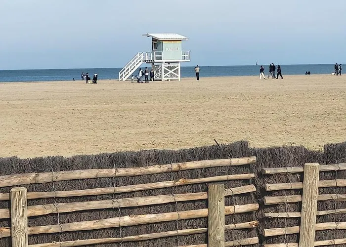 Piscine, Parking Gratuit Et Balcon Vue Sur Le Golf Apartamento Deauville