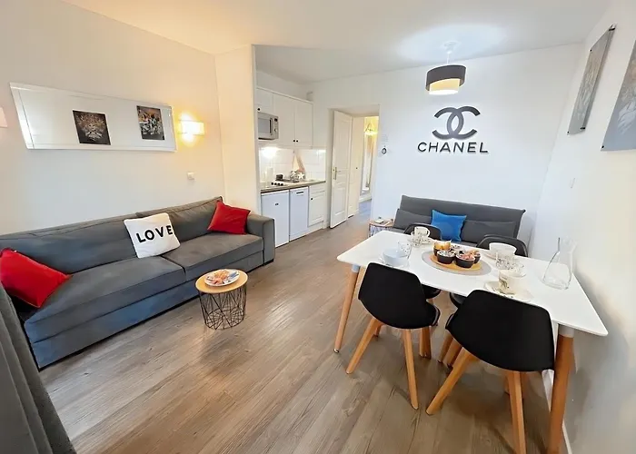 Apartment Piscine, Parking Gratuit Et Balcon Vue Sur Le Golf