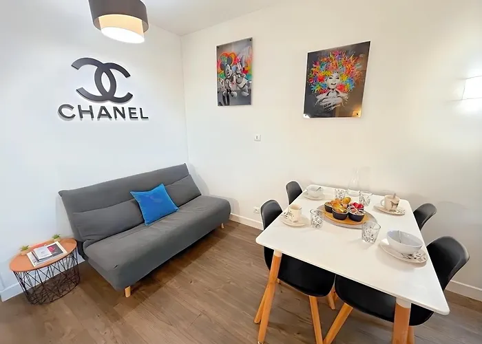 Apartment Piscine, Parking Gratuit Et Balcon Vue Sur Le Golf